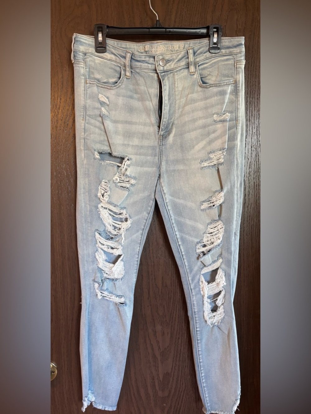 American Eagle Light-Wash Distressed Skinny Jeans